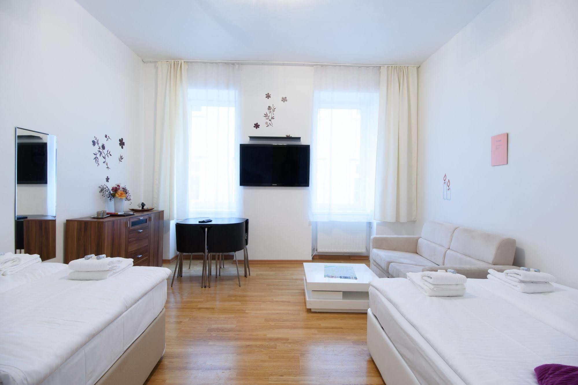 Royal Resort Apartments Belvedere Вена Экстерьер фото